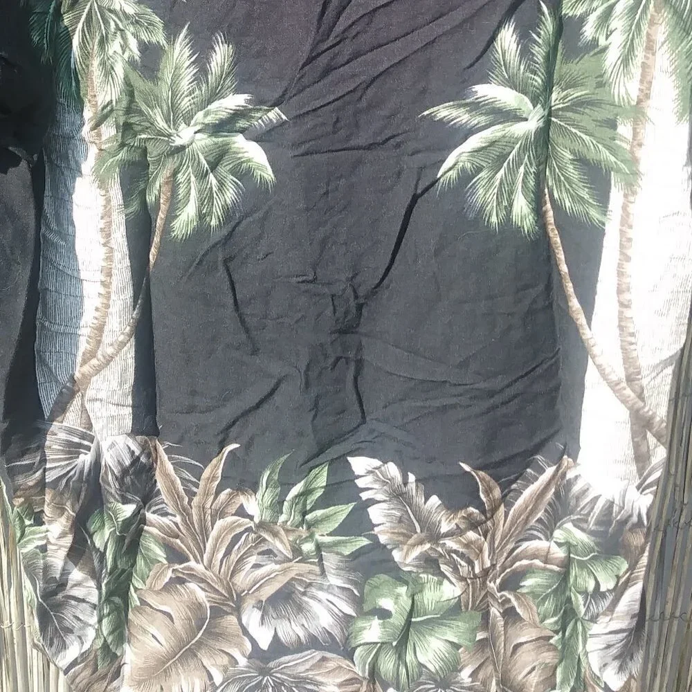 Hollis River Hawaiian Button Down Men - L